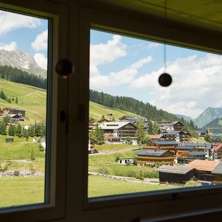Apartment Omeshorn Anno 1593 Lech am Arlberg